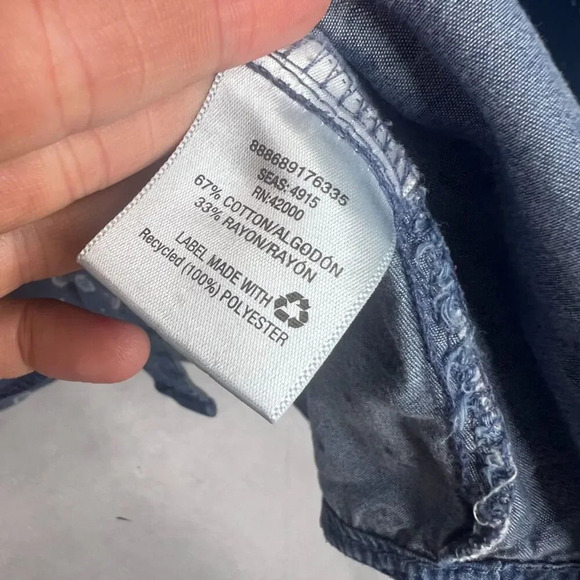 Basic Editions Blue Chambray Floral Long Sleeve Button Up Cotton Blend Top‎ Sz L - Picture 8 of 9